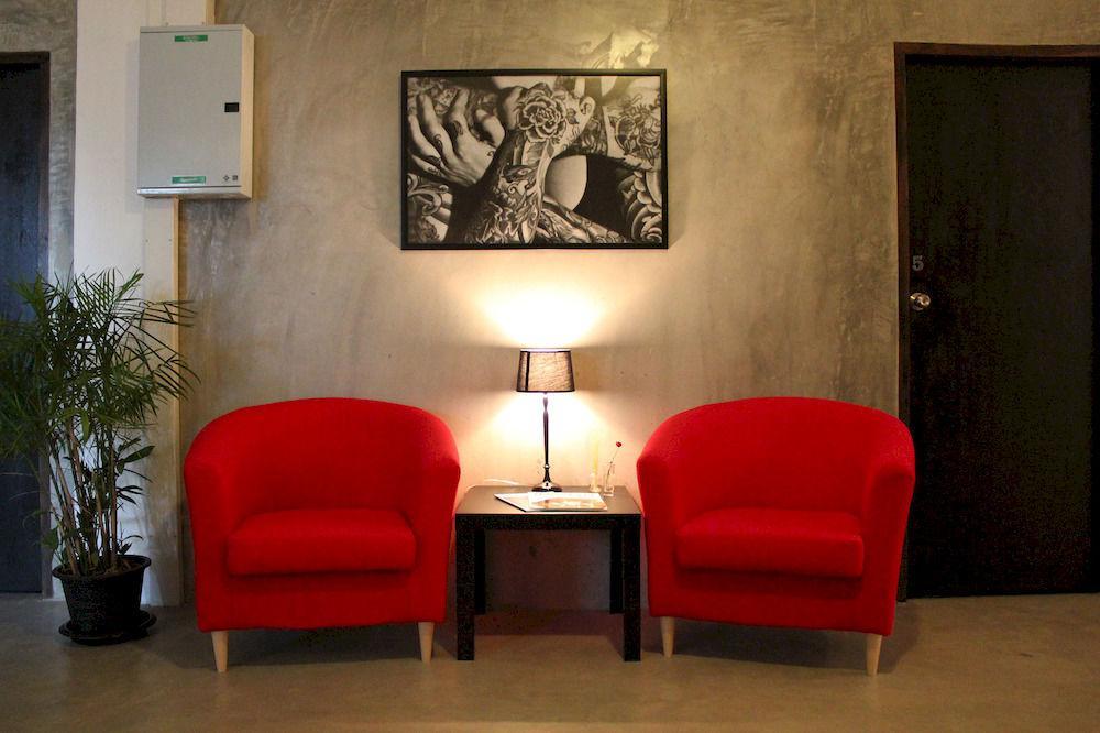 Kama Bangkok Bed & Breakfast Exterior photo
