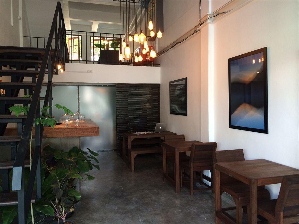 Kama Bangkok Bed & Breakfast Exterior photo