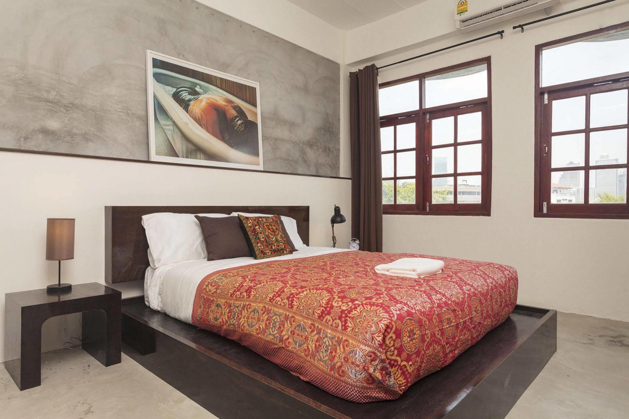 Kama Bangkok Bed & Breakfast Exterior photo